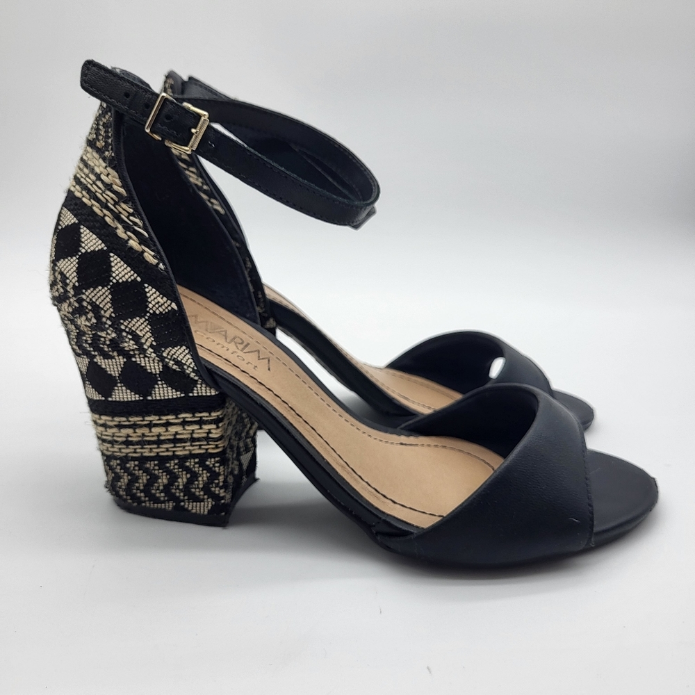 Ramarim sandal chunky block material heel and ankle strap Size 9